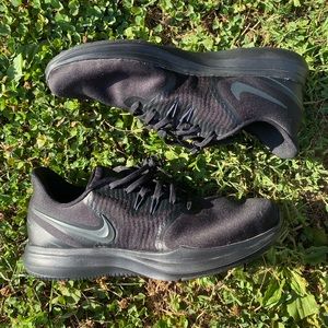 Like New Nike Size 9.5 Women's In-Season TR8 Shoes